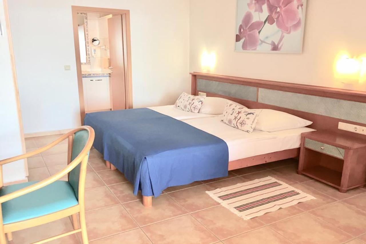 Suite Hotel Marina Playa Esquinzo Extérieur photo